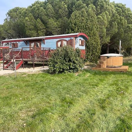 فيلا Le Pont Rouge Roulotte Sylvéréal المظهر الخارجي الصورة